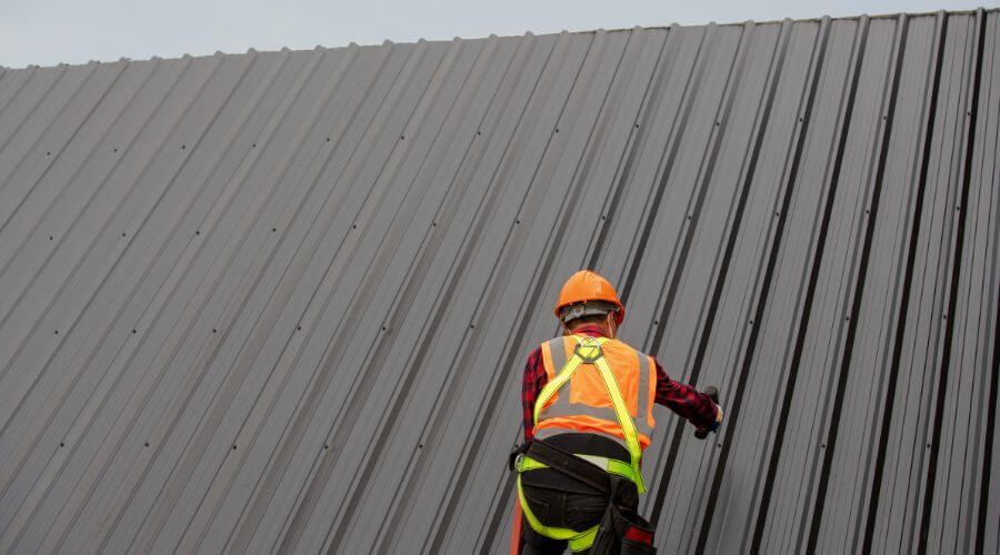 Professional residential roofers in Deep River, IA
